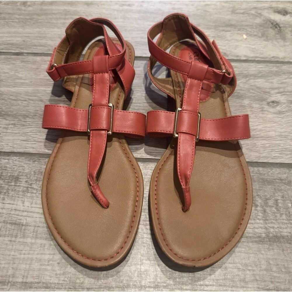 Eurosoft By Soft Thong T-Strap Sandals Size 9.5 Soft Red Gold Buckle
